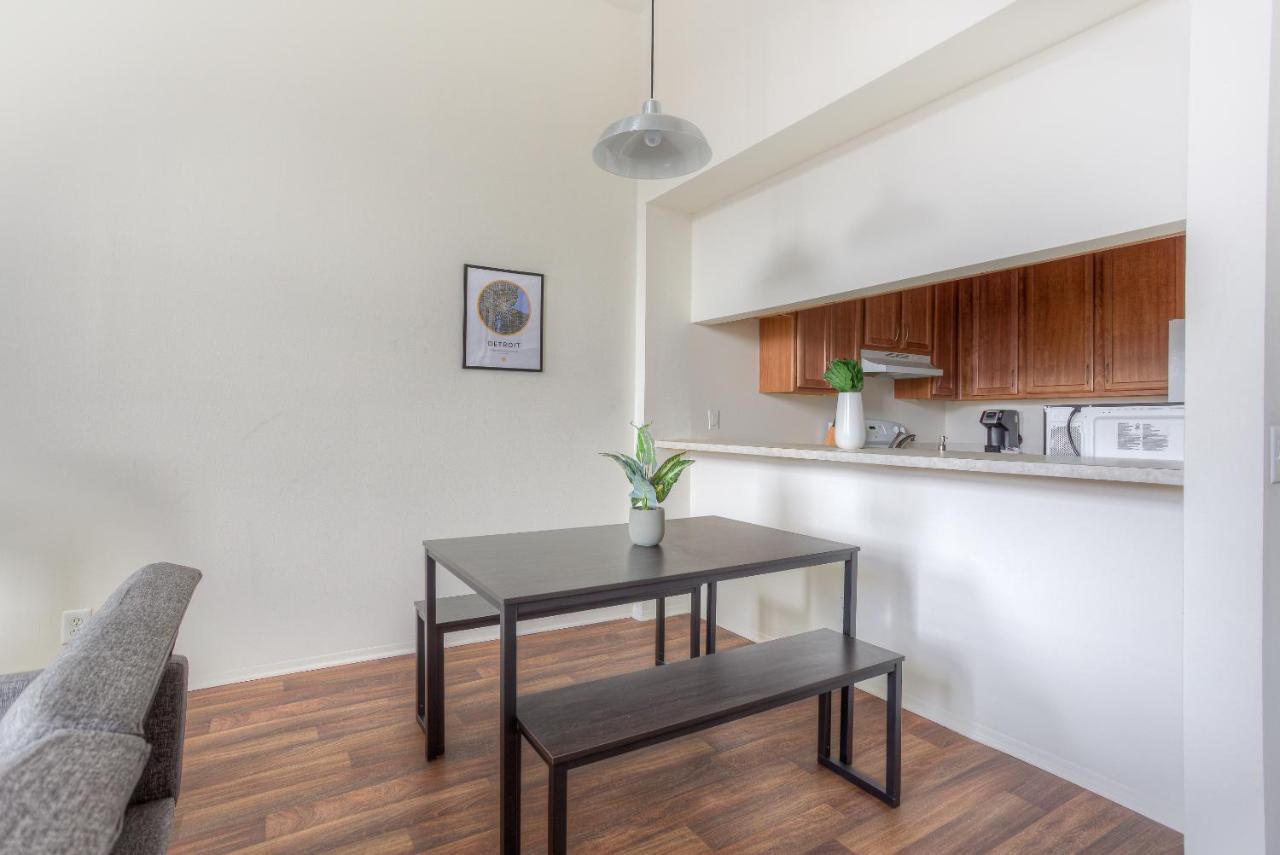 Frontdesk I River Place Apts Rivertown Detroit Lejlighed Værelse billede